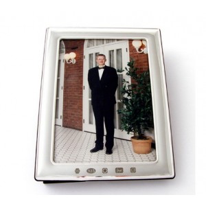 silver picture frame with feature hallmark for 6 inch x 4 inch photo