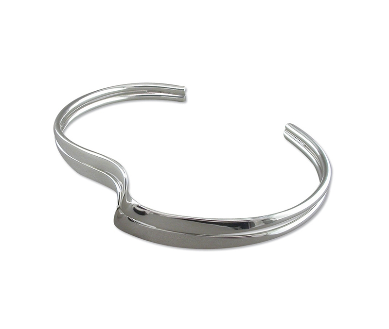 ladies sterling hallmarked silver wrist bangle bracelet.