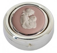 hallmarked silver pill box with pink wedgwood cameo 